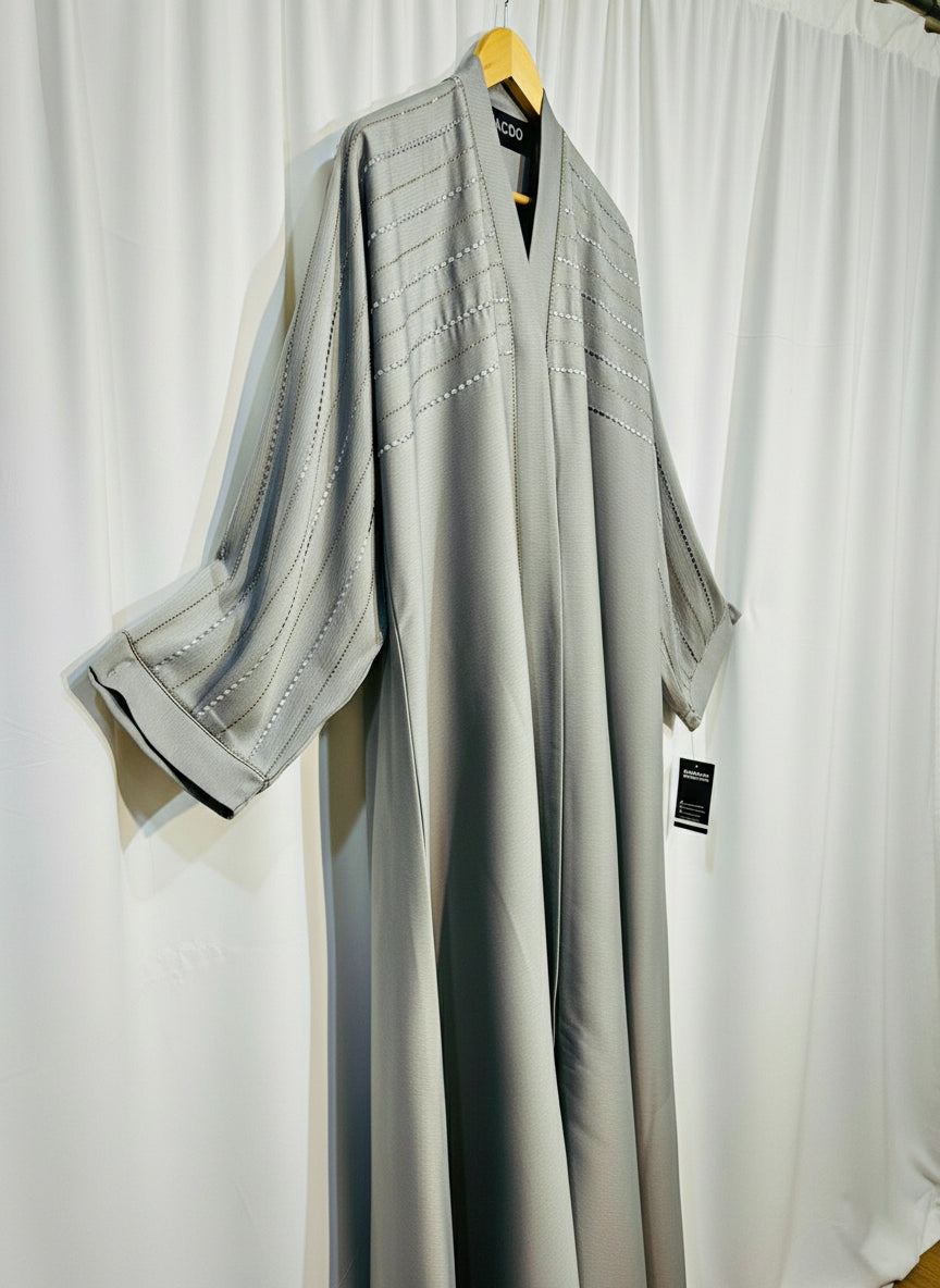 Geometric Satin Open Front Abaya with Contrast Belt – Elegant Modest Wear