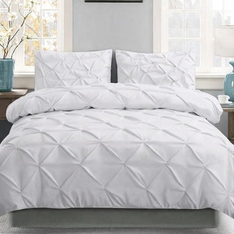 White Geometric Pin-Tucked Printed King Size 3-Piece Quilt Cover Set